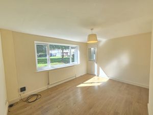 Lounge- click for photo gallery